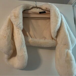 White Caracilia Faux Fur Shawl Wrap - Size Small